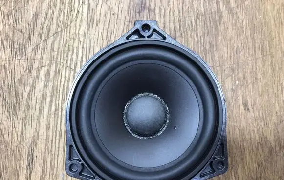 Mercedes-Benz GLE (W166 - C292) Panel speaker A2318201202