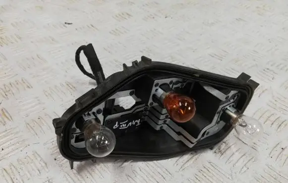 Renault Twingo III Tail light bulb cover holder