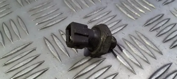 BMW 3 E30 Oil level sensor 1730578