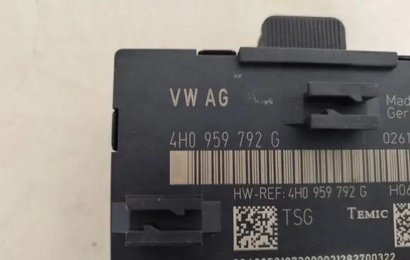Audi A8 S8 D4 4H Door control unit/module 4H0959792G