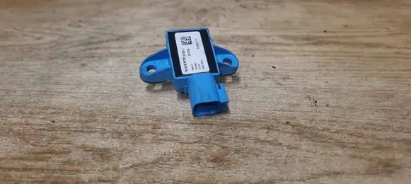 Volvo C70 Airbag deployment crash/impact sensor 30798511