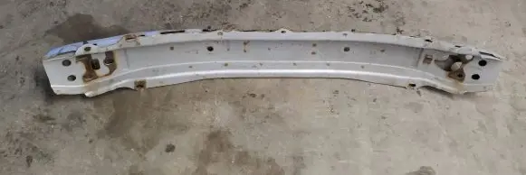 Toyota Yaris Front bumper cross member 46063405