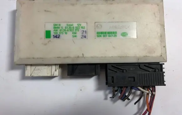 BMW 5 E39 Comfort/convenience module 6922152 61356922152 6922273