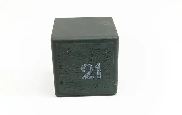 Audi 100 200 5000 C3 Other relay 111953227D 719055