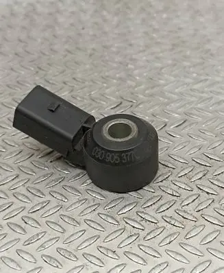 Audi A3 S3 8P Detonation knock sensor 030905377C