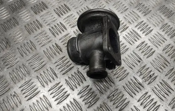 BMW 3 E46 EGR valve 778545205