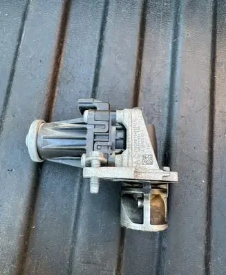 Mercedes-Benz Citan W415 EGR valve H8201411538 4347601500