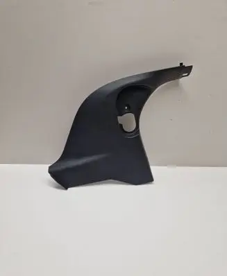 Foot area side trim