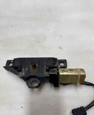 BMW 7 E65 E66 Tailgate/trunk/boot lock/catch/latch 7014872