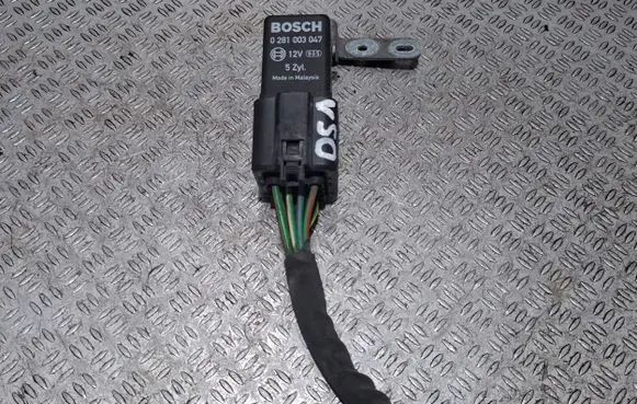 Volvo V50 Glow plug 0281003047