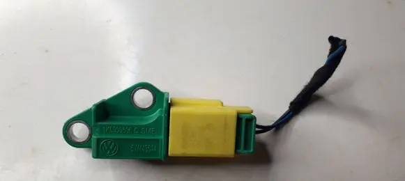 Audi Q7 4L Airbag deployment crash/impact sensor 1K0909606C 5WK43544