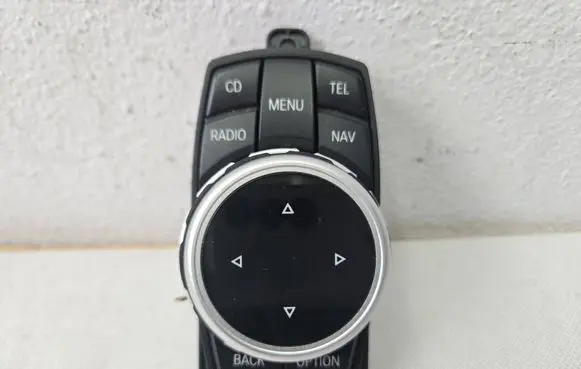 BMW 5 F10 F11 Head unit multimedia control 9253944 19226310 901208480004