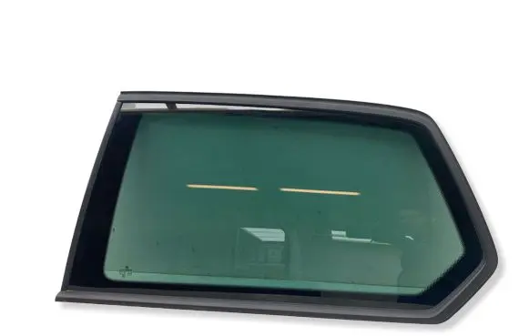 Volkswagen Golf VII Rear side window 5G3845041D