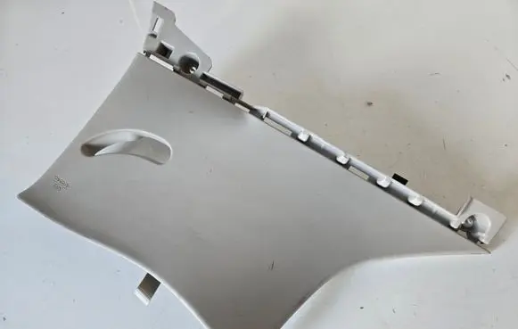 Nissan Leaf II (ZE1) (B) pillar trim (top) 769355SH0A