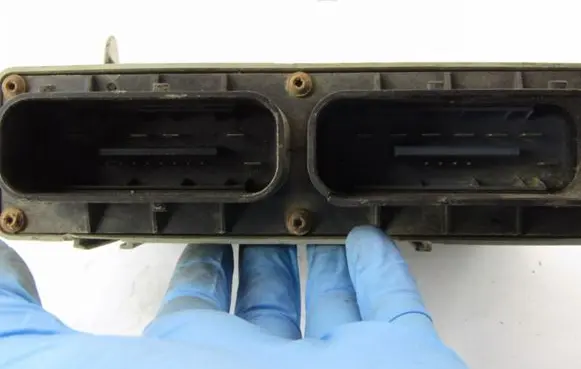 Opel Astra G Fan control module 09131731