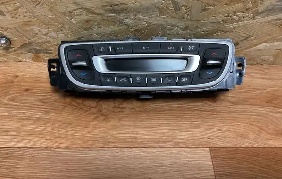 Renault Megane III Climate control unit 275103596R E1068420 130111