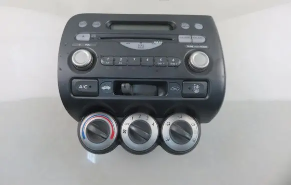 Radio/CD/DVD/GPS head unit