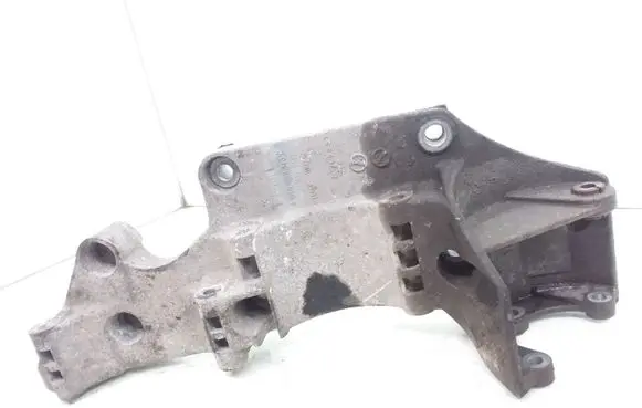 Volkswagen Transporter - Caravelle T5 Generator/alternator bracket 045903143C