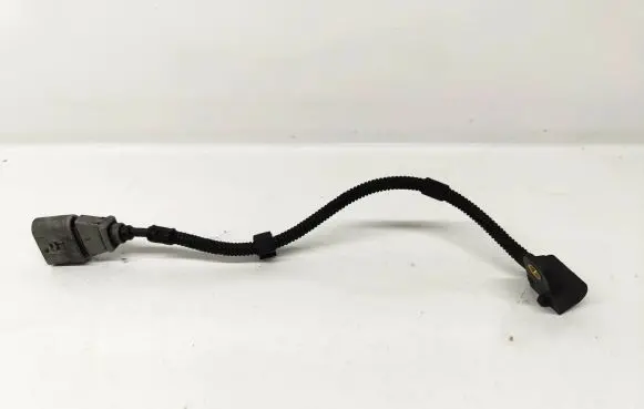 Volkswagen Polo IV 9N3 Crankshaft position sensor 9805940