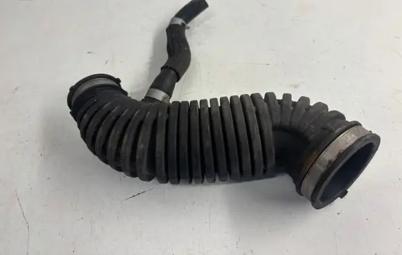 KIA Sportage Air intake hose/pipe 28130D3100