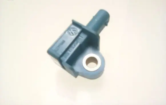 Volkswagen PASSAT B7 USA Airbag deployment crash/impact sensor 5K0959351A