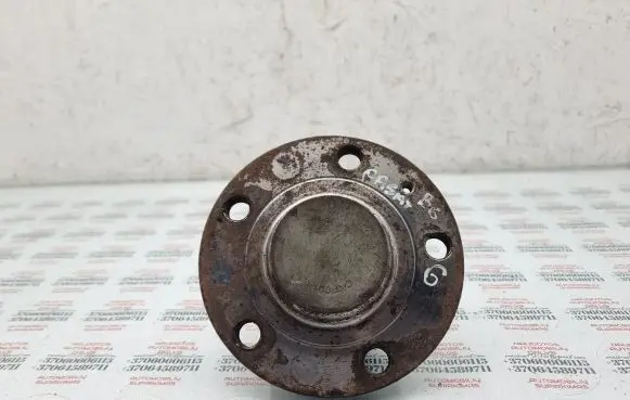 Volkswagen PASSAT B6 Rear wheel ball bearing 
