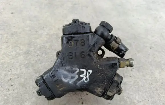 Suzuki Swift I Fuel injection high pressure pump 55207713