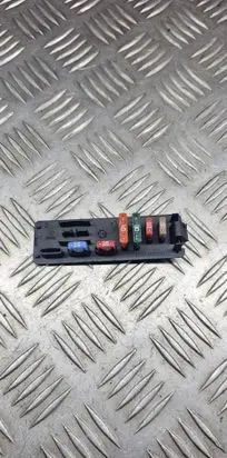 Peugeot 206 Fuse box cover 9637466280