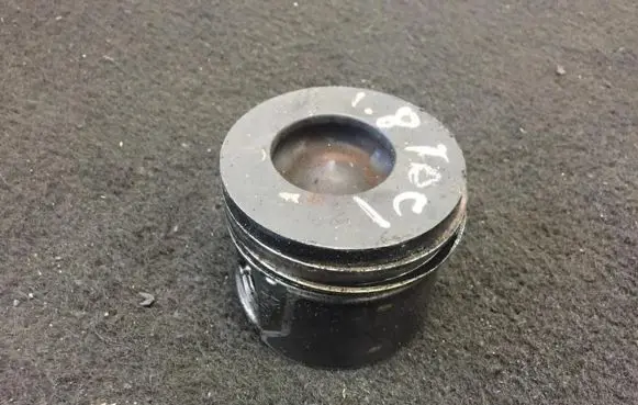 Ford Focus Piston 