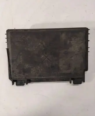Opel Meriva B Fuse box cover 13246936