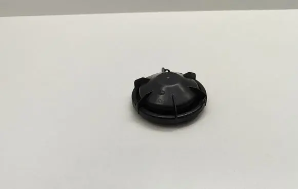 BMW 5 E60 E61 Headlight/headlamp dust cover 16451300 164513