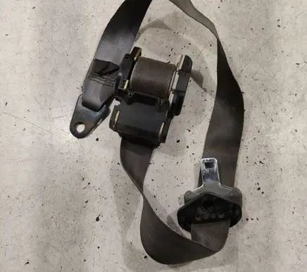 Peugeot 406 Front seatbelt N287100