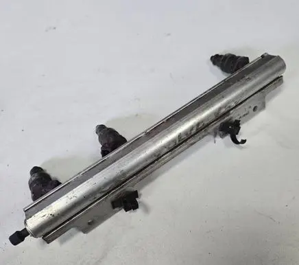 Volvo S40, V40 Fuel main line pipe 9186168