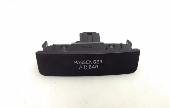 Nissan Navara D23 Passenger airbag on/off switch 3014837
