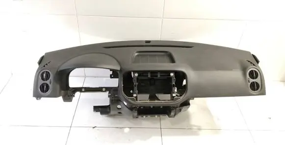 Volkswagen Tiguan Dashboard 5N1858295