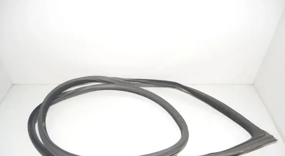 BMW 4 F32 F33 Rubber seal front coupe door 7279741 7369303 51767369303