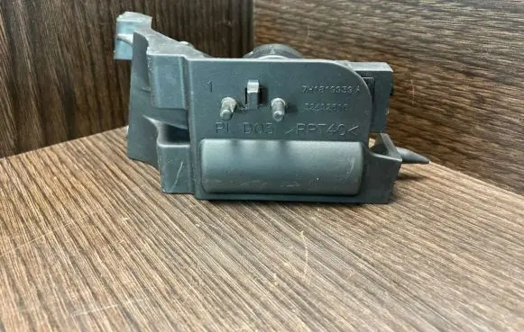Volkswagen Transporter - Caravelle T5 Climate control unit 7H1819939A
