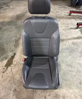Ford Kuga II Front driver seat 