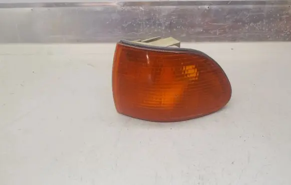 BMW 7 E38 Front indicator light 63138352135 8352135