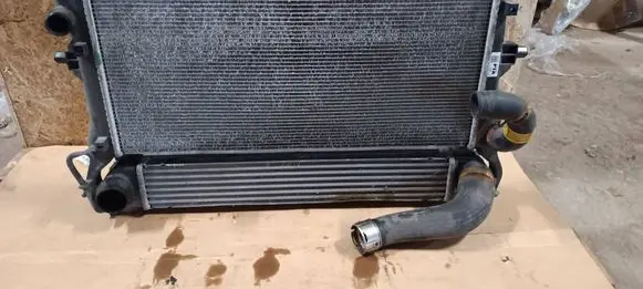 KIA Ceed Intercooler radiator 2827007600 25310g4200