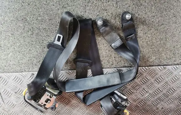 Fiat Doblo Front seatbelt 735542439