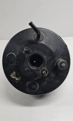 KIA Sorento Brake booster