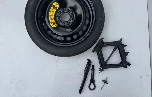 Ford Focus R16 spare wheel 