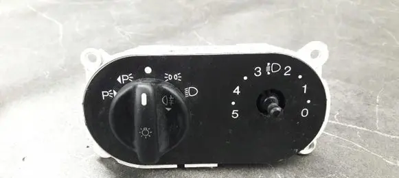 Ford Mondeo MK I Fog light switch 95BB13K196AA
