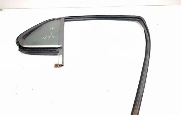 Chevrolet Trax Rear vent window glass 