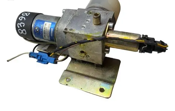 BMW 7 E65 E66 Tailgate hydraulic pump motor 7015009 HB70087002