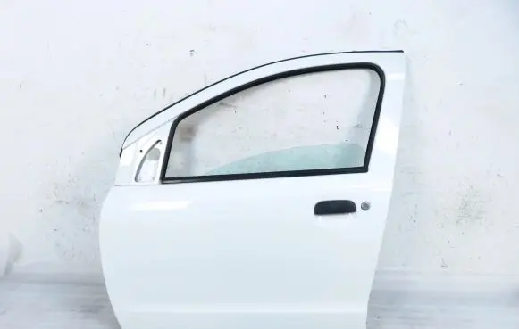 Suzuki Alto Front door