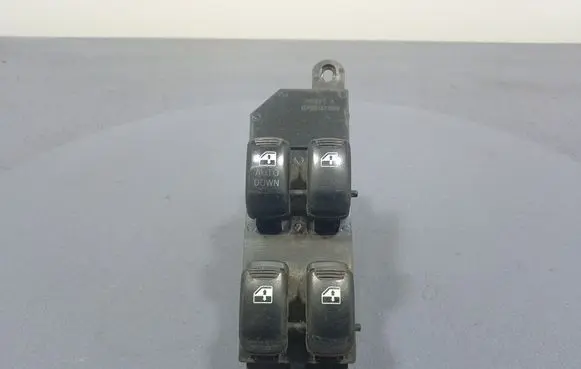 Hyundai Santa Fe Electric window control switch 9357026100