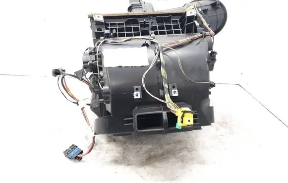 Peugeot 307 CC Interior heater climate box assembly housing 9681904780