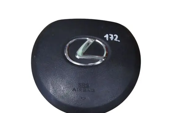 Lexus CT 200H Steering wheel airbag 